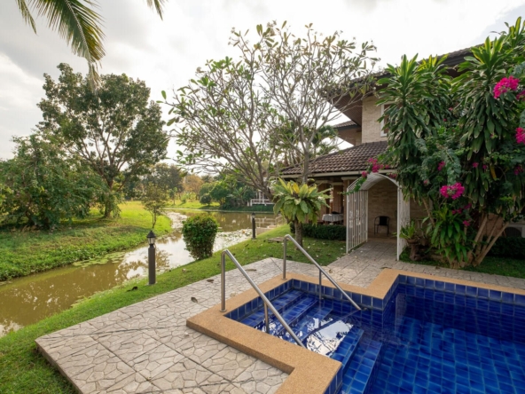 4 Bedroom Lakeside Pool Villa in Doi Saket-TNP-D937