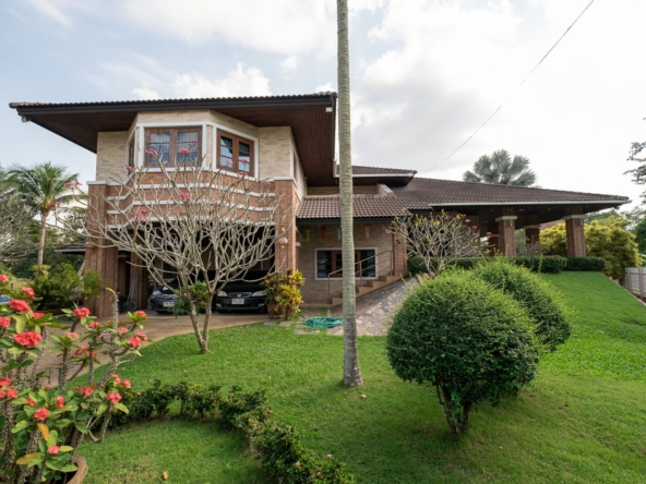 4 Bedroom Lakeside Pool Villa in Doi Saket-TNP-D937