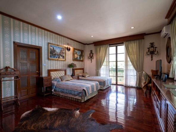 4 Bedroom Luxury House in Lanna Pinery Hang Dong-TNP-D1027