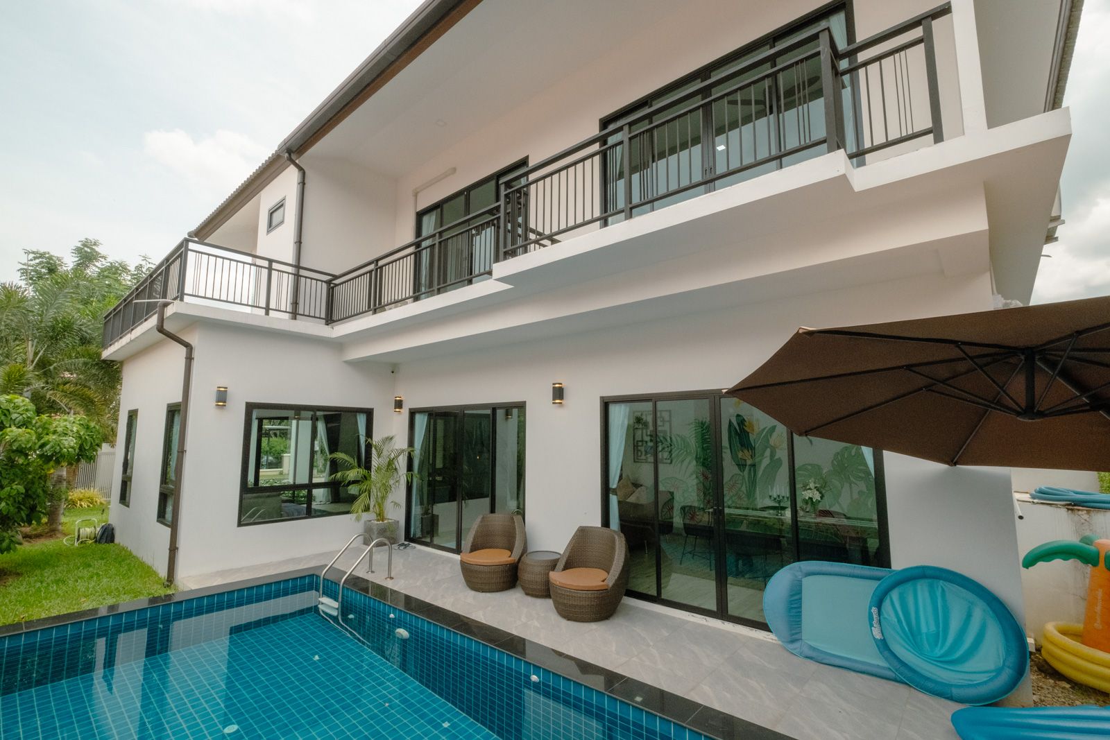 4 Bedroom Modern Pool Villa in Wang Tan-TNP-D1144