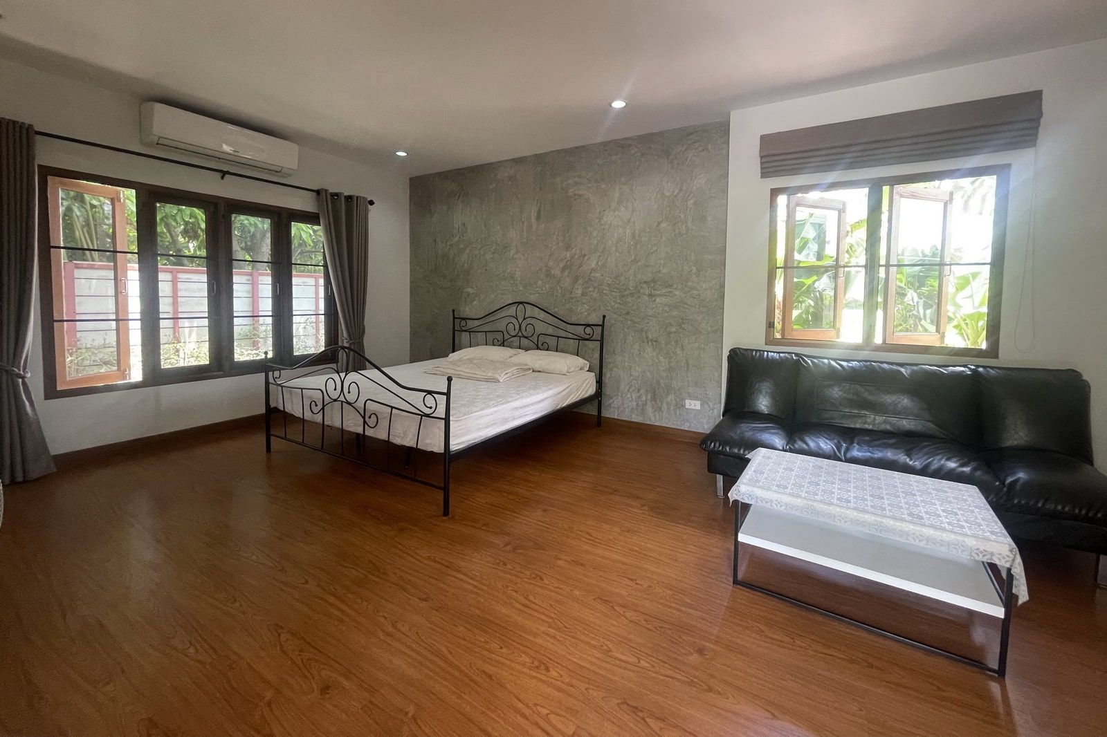 Single Story 2 Bedroom with Guesthouses in Hang Dong-TNP-D796