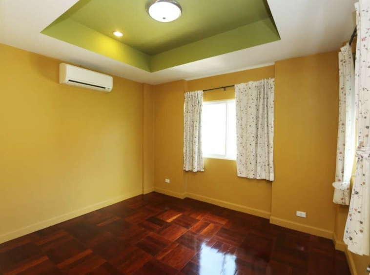 4 Bedroom with Large Separate Kitchen in Hang Dong-TNP-D830