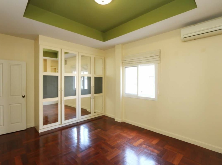 4 Bedroom with Large Separate Kitchen in Hang Dong-TNP-D830