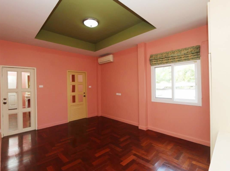 4 Bedroom with Large Separate Kitchen in Hang Dong-TNP-D830