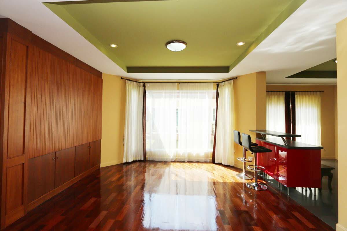 4 Bedroom with Large Separate Kitchen in Hang Dong-TNP-D830