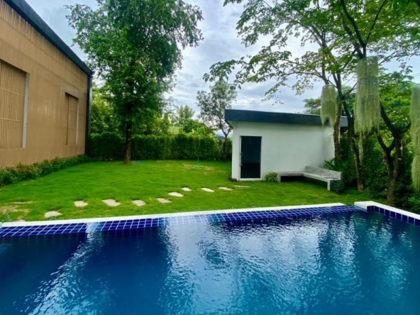 4 Bedroom Pool Villa in Lamphun-TNP-D1136