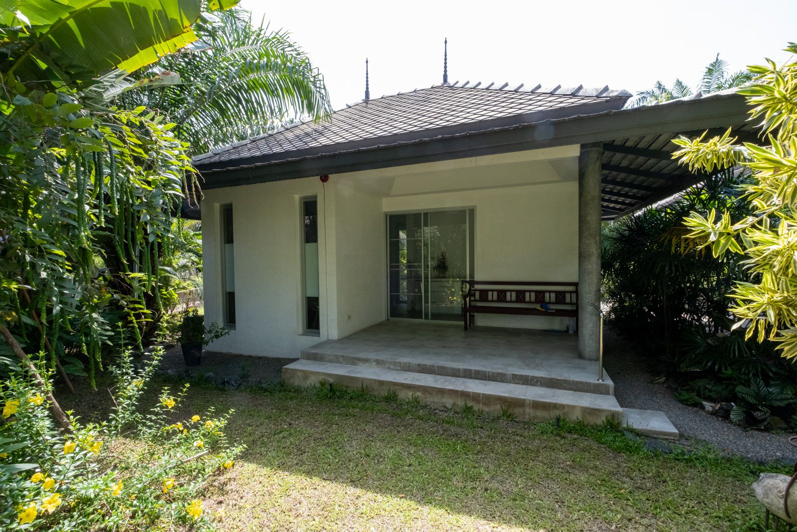 2 Bedroom Lakeside Villa with Guesthouse in Mae Rim-TNP-D1143