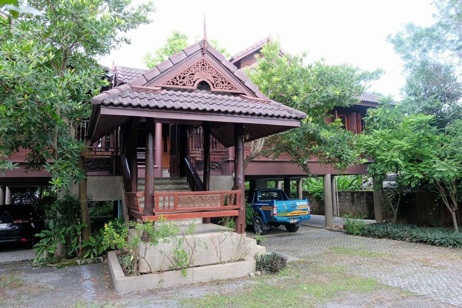 Traditional Lanna Style 3 Bedroom Home in Mae Rim-TNP-D902