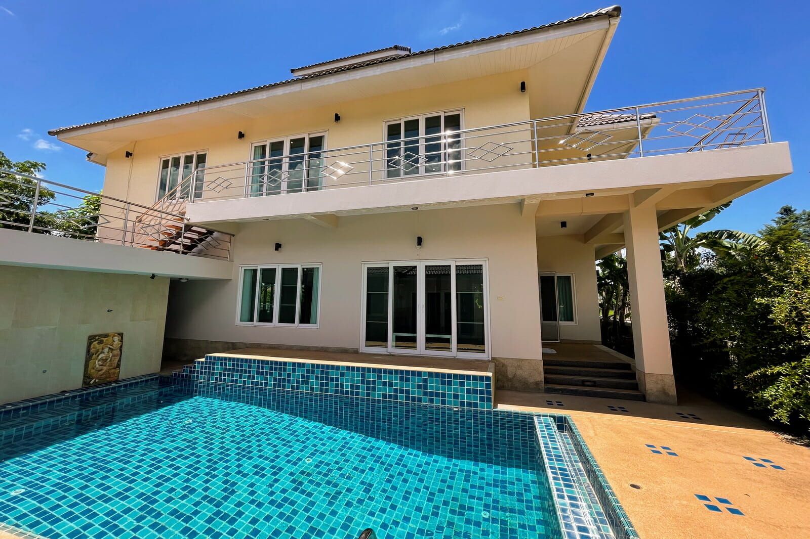 Twin Two-Bedroom Houses with Central Pool in Mae Rim-TNP-D920