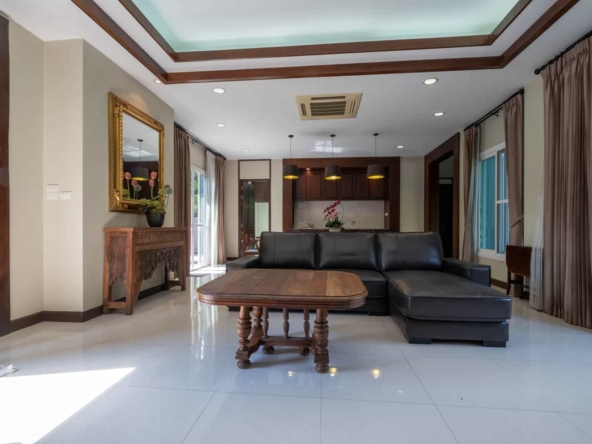 4 Bedroom Pool Villa with Guesthouse near Ruamchok Mall-TNP-A1033