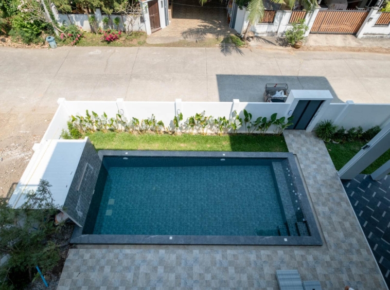 6 Bedroom Pool Villa in San Sai-TNP-D1118