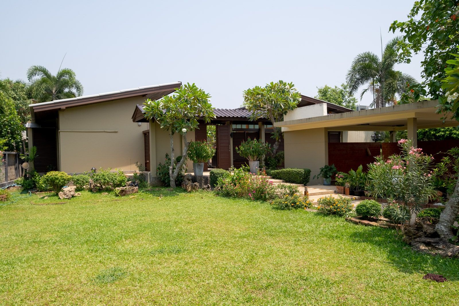 3 Bedroom Pool Villa in Saraphi-TNP-D972