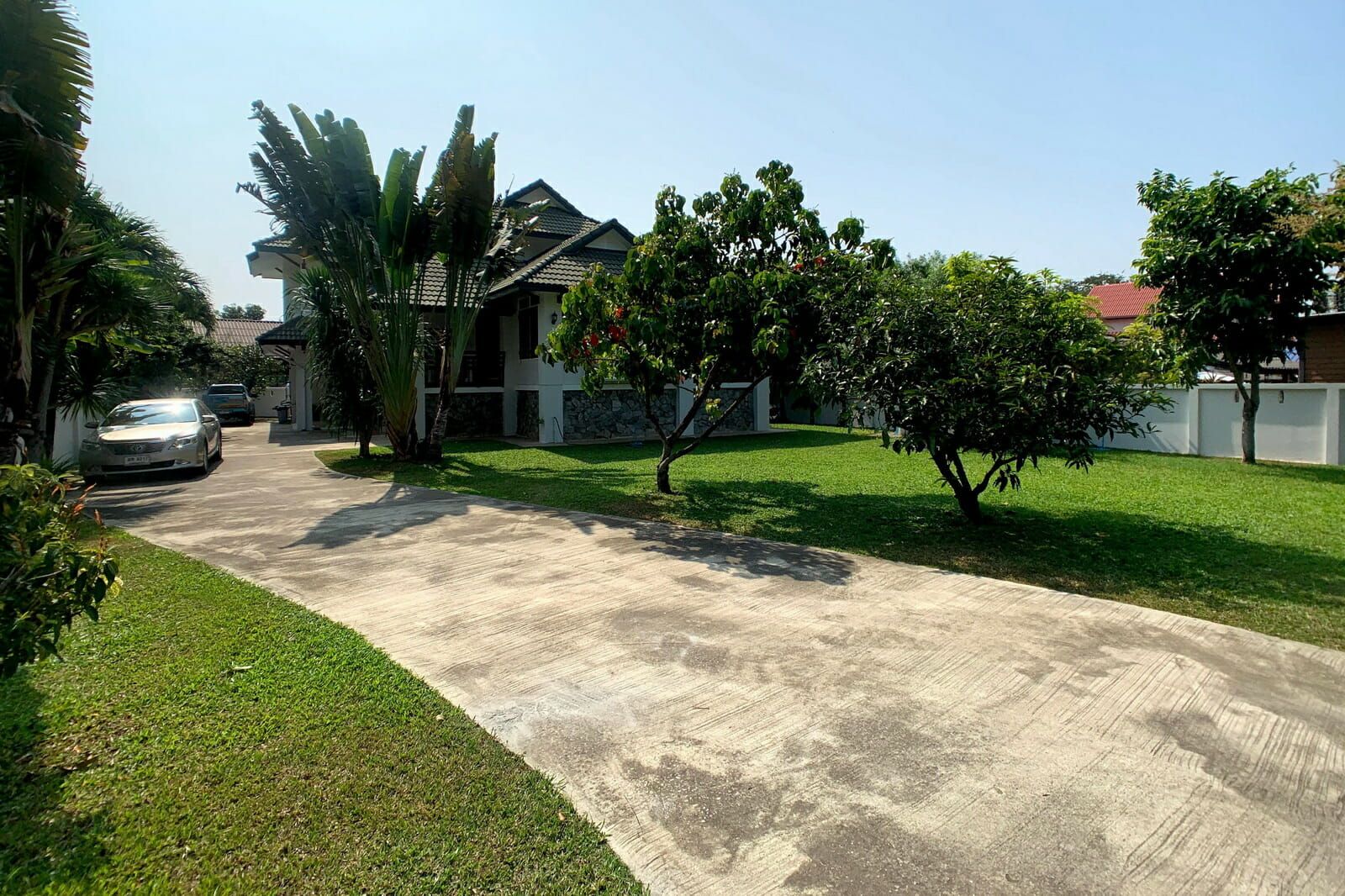 4 Bedroom with Large Garden near CM University-TNP-D80