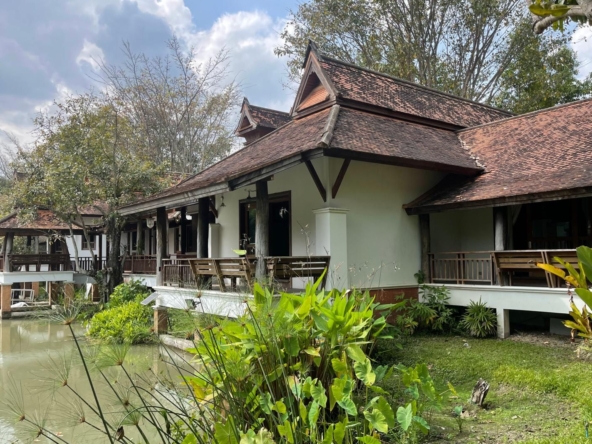 3 Bedroom Lakeside Lanna Style Villa in Lamphun-TNP-D942