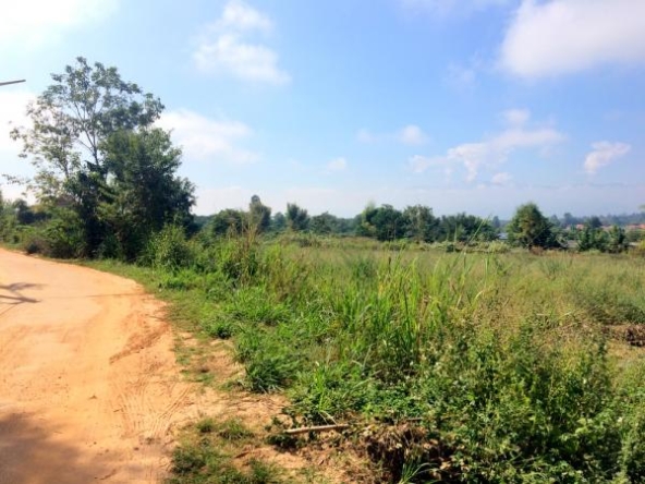 Large Plot of Land Nearly 6 Rai For Sale in Sansai Chiang Mai-I-2526