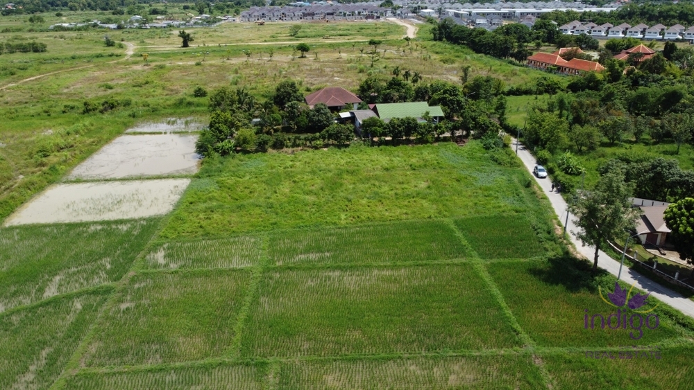 Land for sale 1 Rai 3 Ngan 65.9 Sqw at Nong Chom