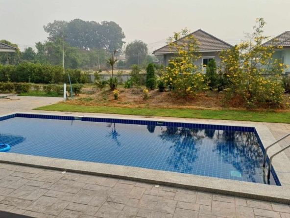 7 Bedroom and Private pool for Sale in San Pu Loei