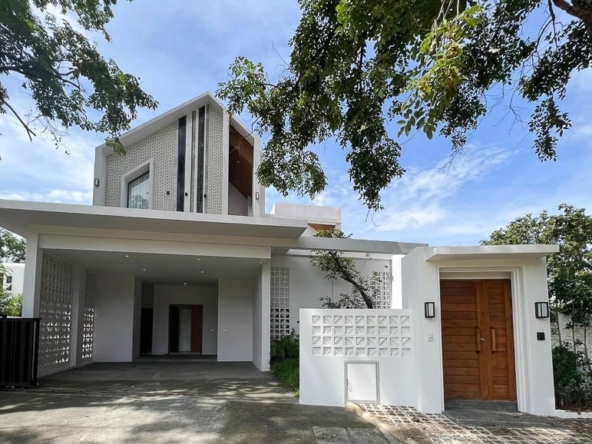 Pool Villa for Sale in San Phak Wan