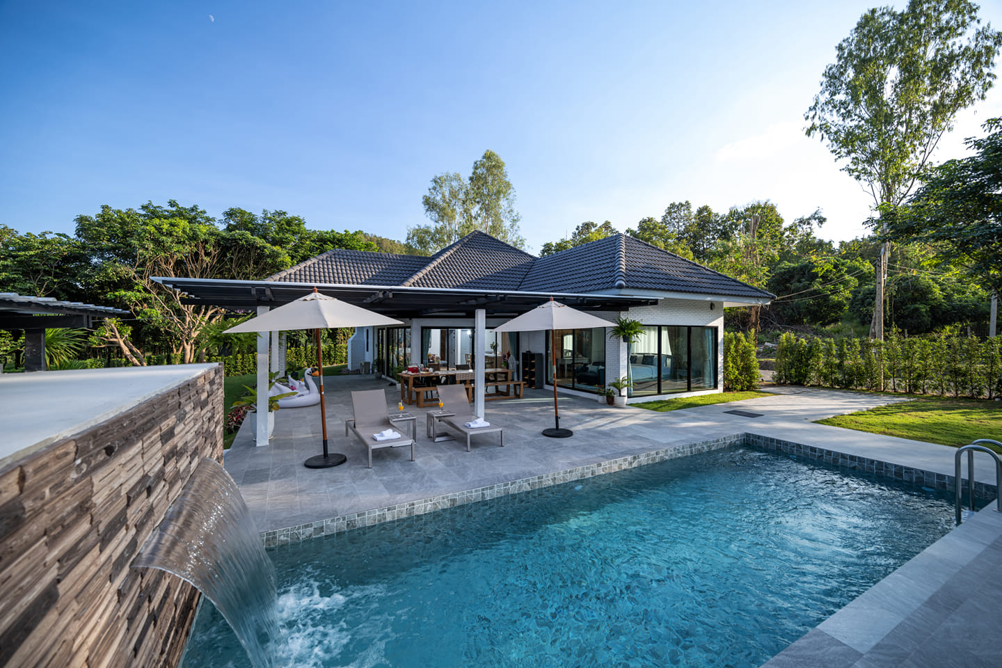 Beautiful Modern Pool Villa-SS-HD7912