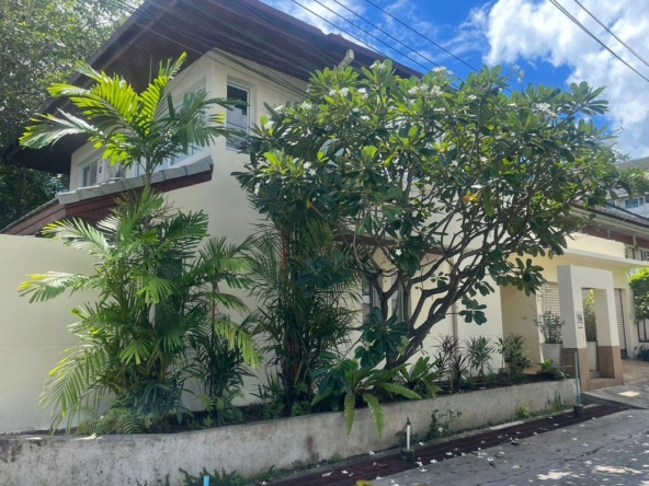 Western designed house for sale near CMU-SM-sta-1459