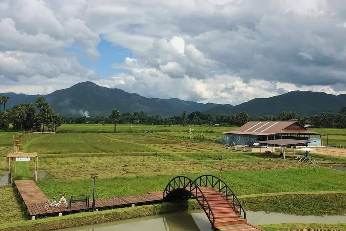 Business with a beautiful land for sale in Sankampaeng Chiangmai-SM-sta-932