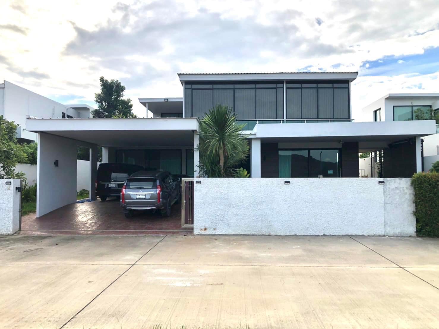 House for Sale in San Kamphaeng