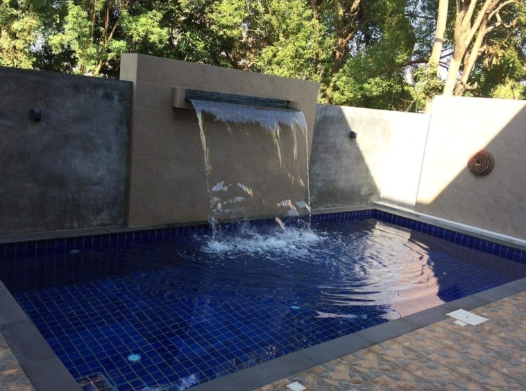 ีSell ​​/ rent with private swimming pool with 4 bedrooms