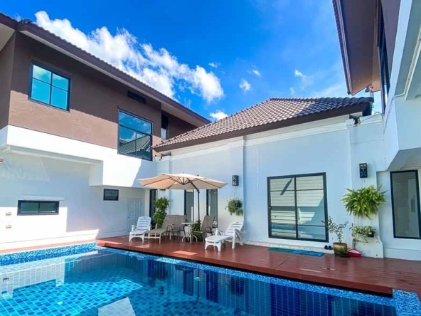 Pool Villa 6 Bedroom House for Rent