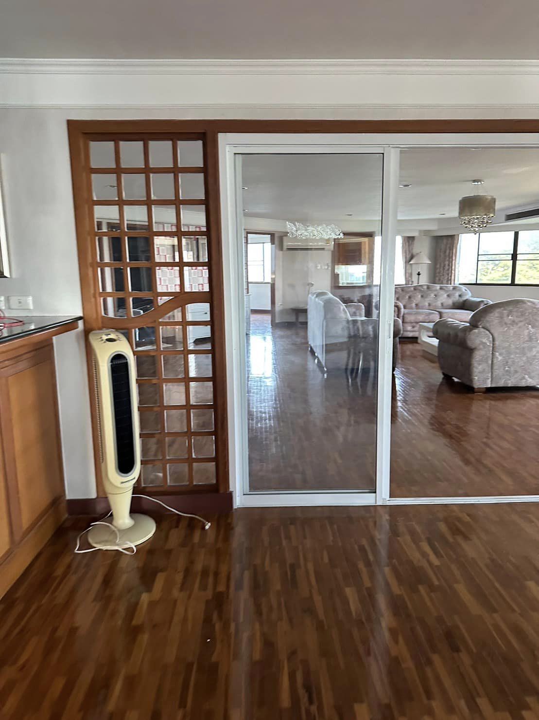 Condo for Rent and Sale 4 Bedrooms at Hillside Condominium 4-IRE-IRECRS003