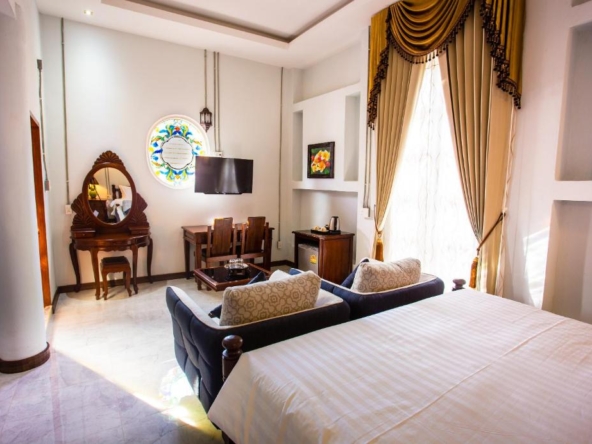 5-Star Hotel for Sale in The Most Prime Area of Chiang Mai Old City-IRE-IRECPS005