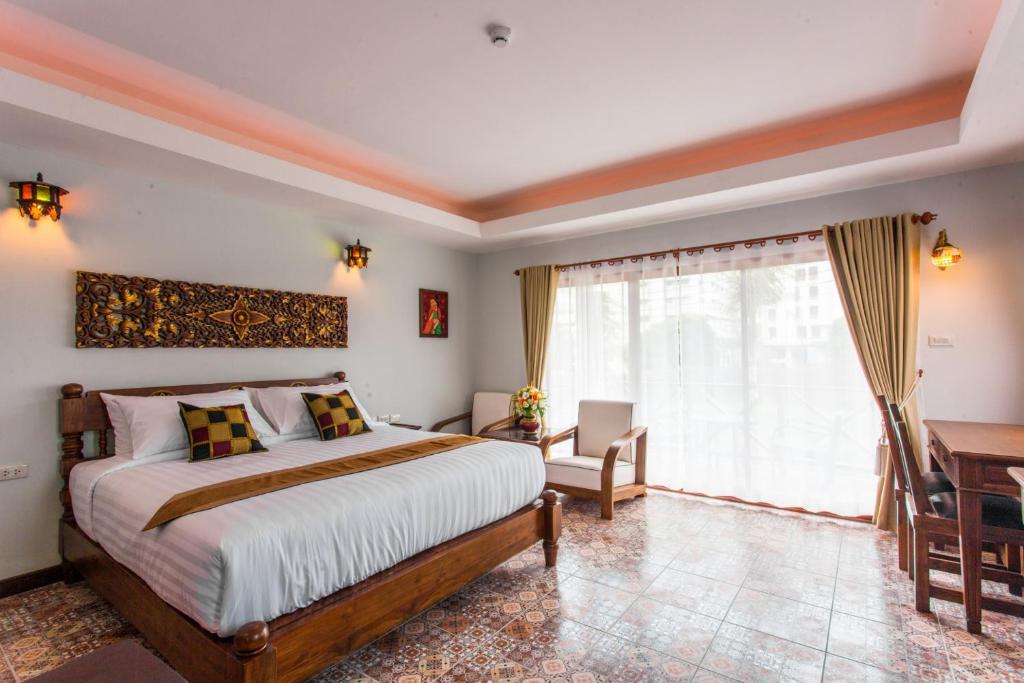 5-Star Hotel for Sale in The Most Prime Area of Chiang Mai Old City-IRE-IRECPS005