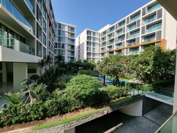 Gorgeous 2 Bedroom Condominium in Nimman For Sale-IRE-IRECS029