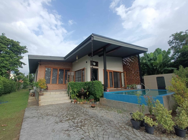 Beautiful Pool Villa For Rent And Sale in Saraphi -IRE-IREPVS009