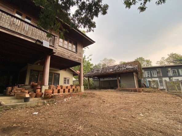 A land for rent with construction in Muang Chiang Mai-P-PCCR922