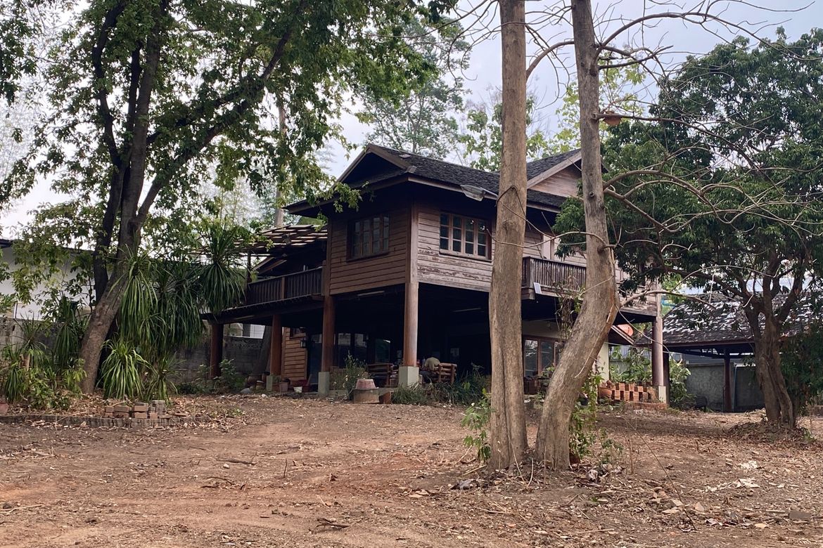 A land for rent with construction in Muang Chiang Mai-P-PCCR922