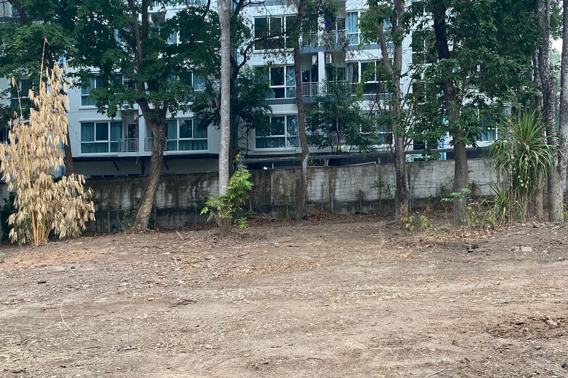 A land for rent with construction in Muang Chiang Mai-P-PCCR922