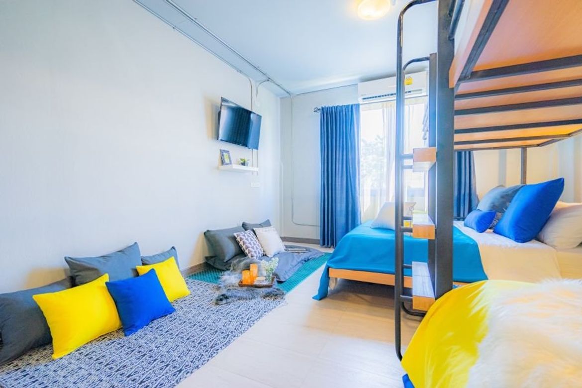 A hostel with 24 beds for sale in Muang Chiang Mai-P-PCCS478