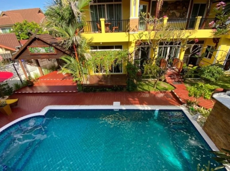 Unique touch guesthouse for sale in Muang Chiang Mai-P-PCCS486