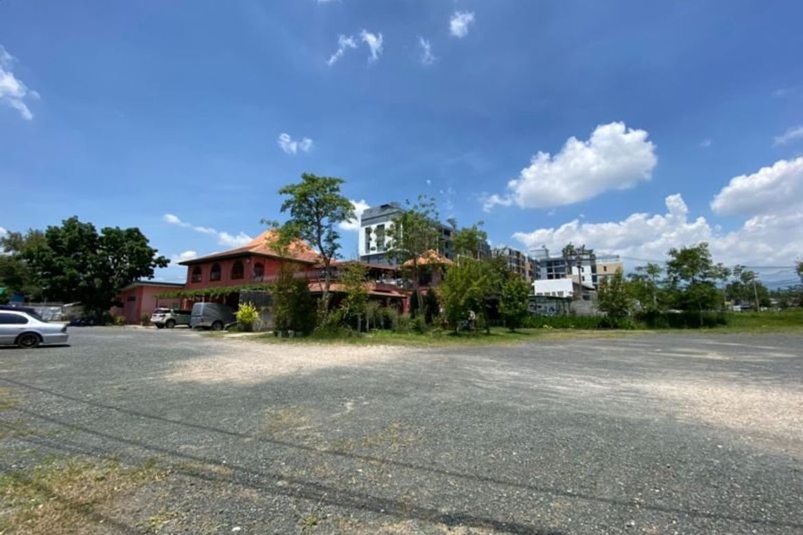 Land with resturant for sale in Muang Chiang Mai-P-PCCS594