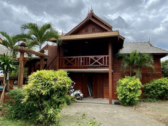 Thai Style Villas for sale in Sankhampeang