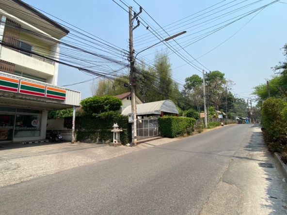 A commercial building for sale in Muang Chiang Mai-P-PCCS906