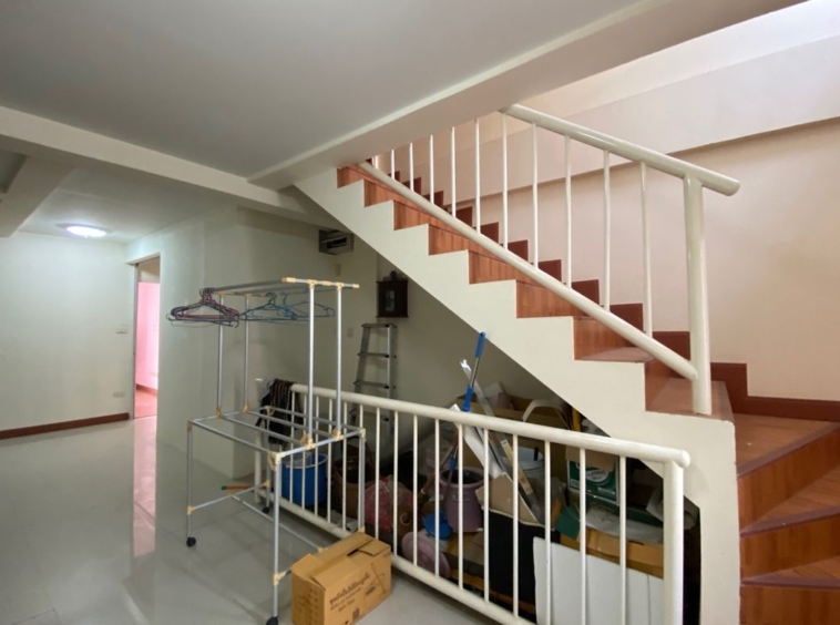 A commercial building for sale in Muang Chiang Mai-P-PCCS906