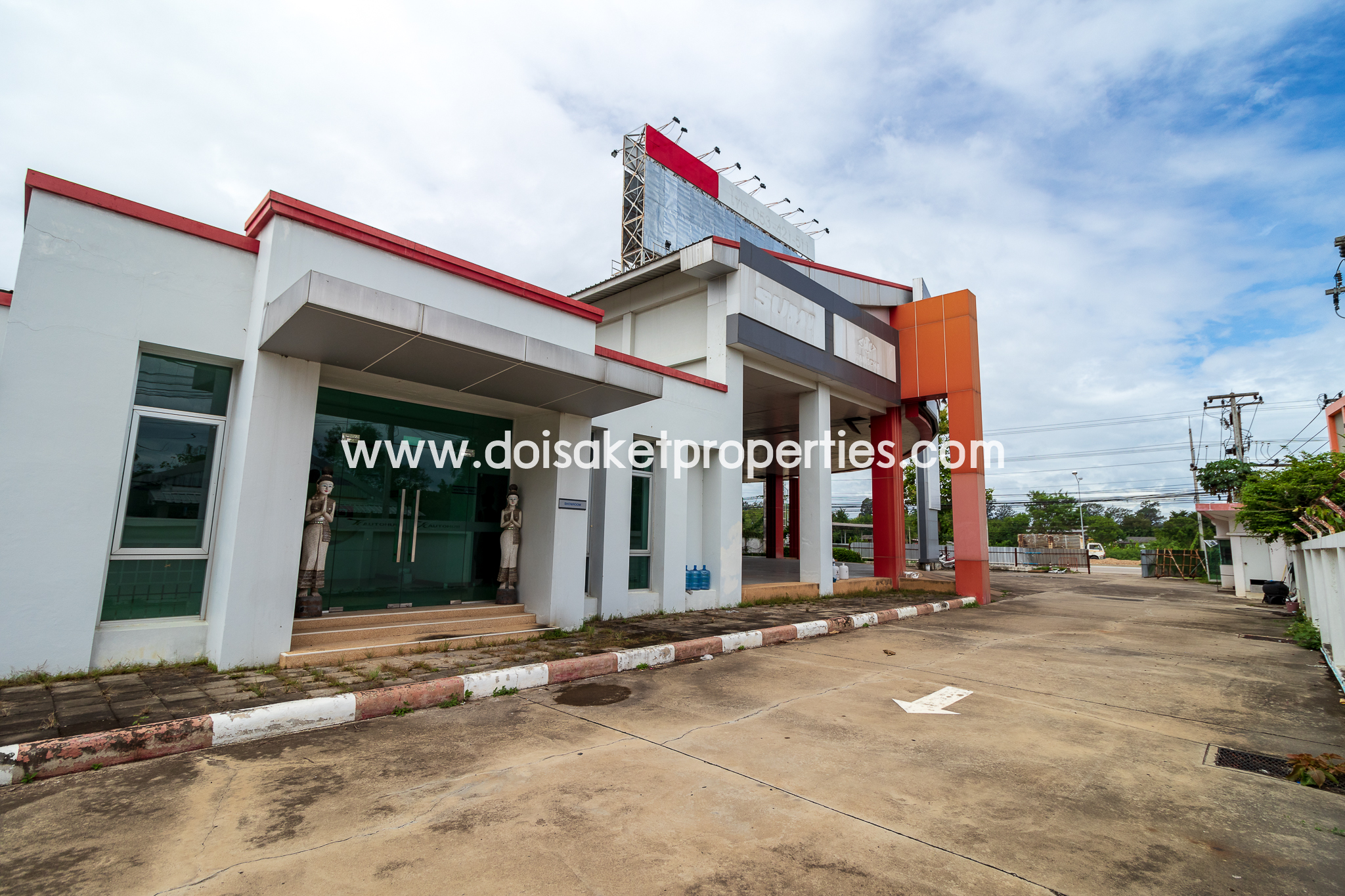 Saraphi-DSP-(CMS020-03) Large ~4 Rai Commercial Property with Direct Frontage on Route 11 Superhighway