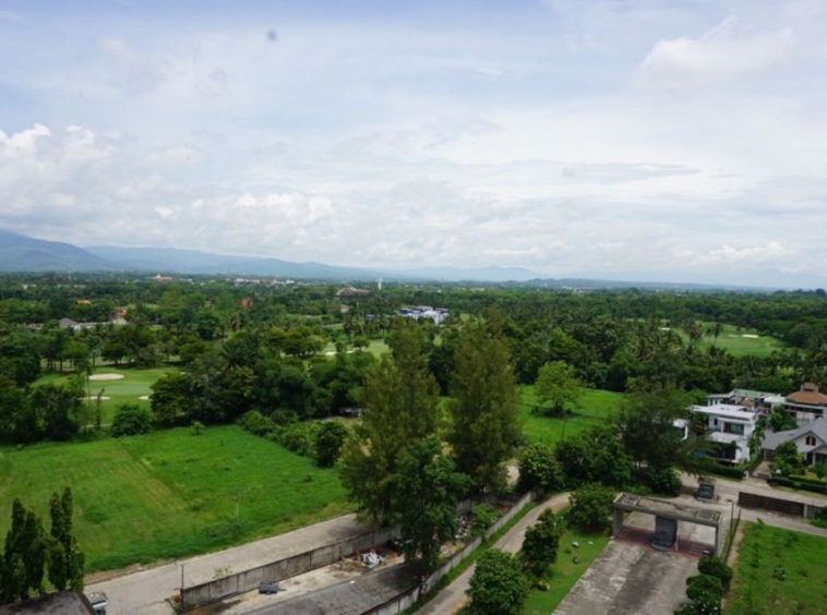 3 bed large unit for sale at the Green Valley Condo in Mae Rim