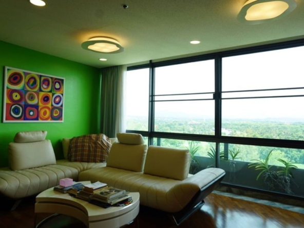 3 bed large unit for sale at the Green Valley Condo in Mae Rim