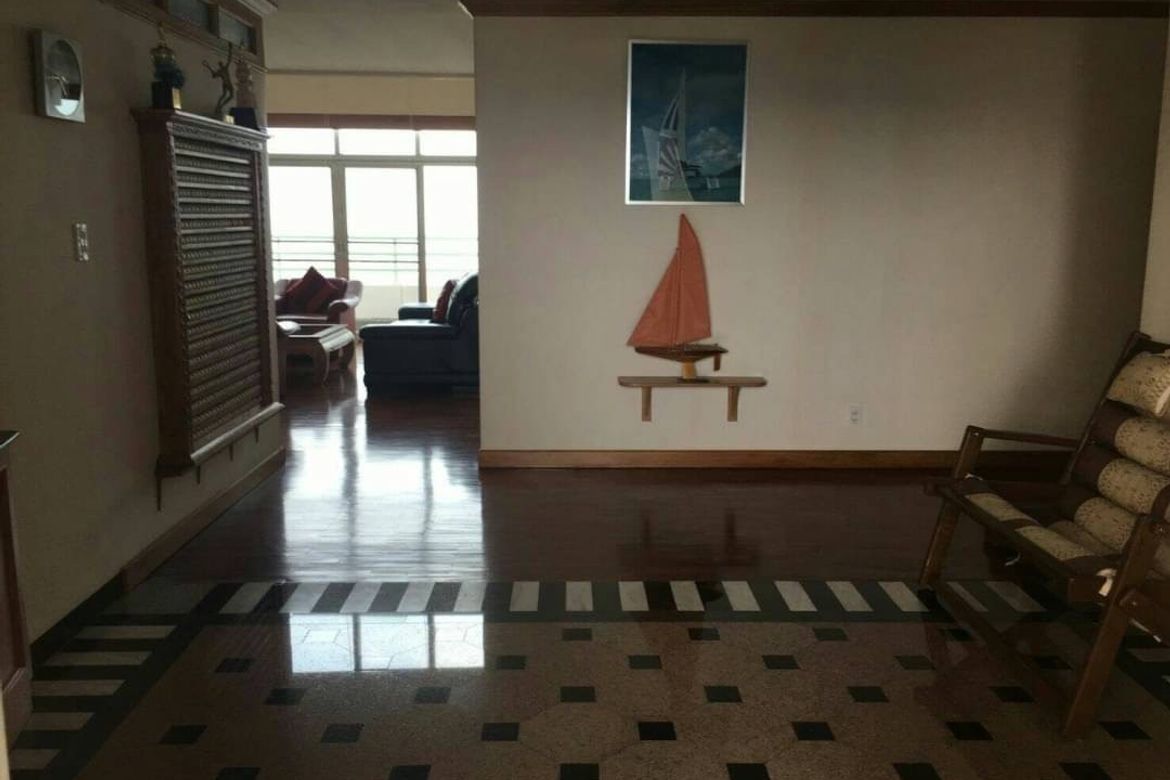 A duplex unit for sale in Wat Gate