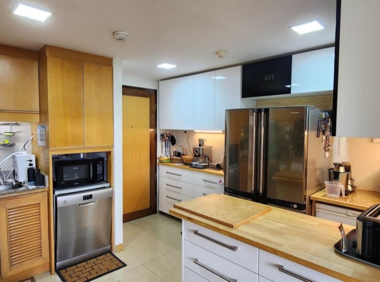 2 bed unit for sale in Chang Klan area