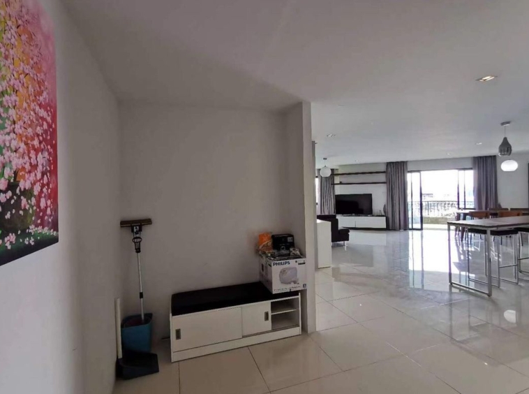 3 Bedroom 2 Bathroom for Sale at Hillside 4 Condo-SM-Sta-1259