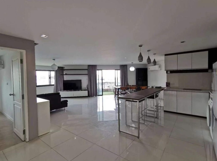 3 Bedroom 2 Bathroom for Sale at Hillside 4 Condo-SM-Sta-1259