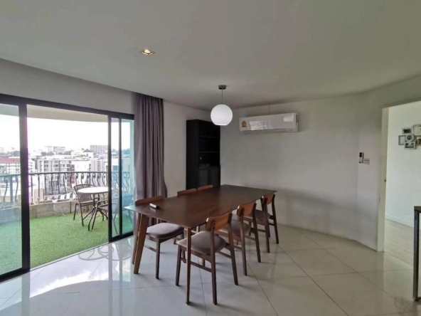 3 Bedroom 2 Bathroom for Sale at Hillside 4 Condo-SM-Sta-1259